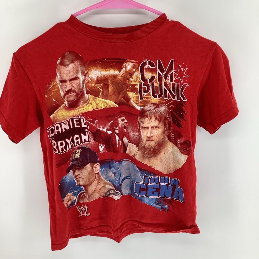 CM Punk John Cena WWE Superstars‎ Red Tee Boys Sz 10/12